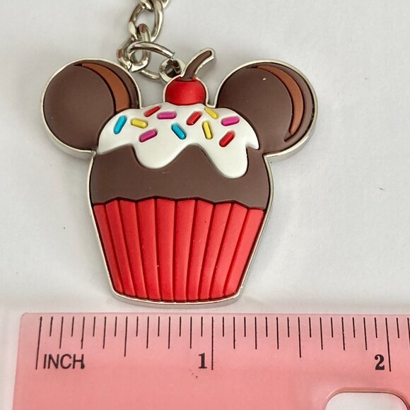 Disney Mickey Mouse Cupcake Snack Keychain Keyring Bag Purse Charm Zipper Pull - Picture 7 of 8